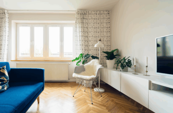 Fine Print and Fancy Floors: What to Know Before Signing a Luxury Apartment Lease